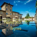 Relais Madergnago Apartmán *