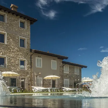 Relais Madergnago *
