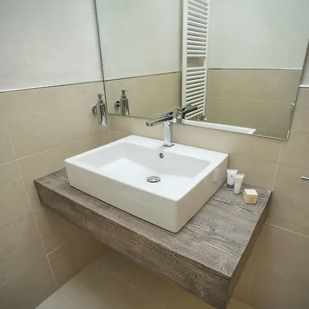 شقة Relais Madergnago