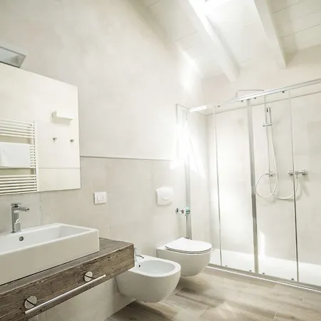 Relais Madergnago *