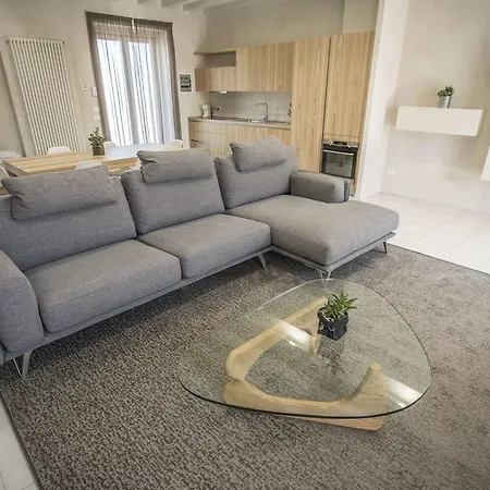 شقة Relais Madergnago ديسينسانو ديل غاردا