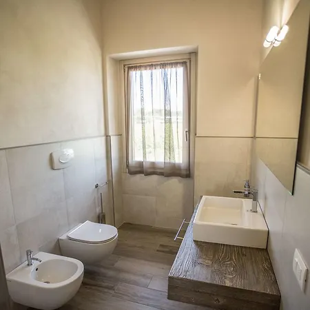 Relais Madergnago شقة *