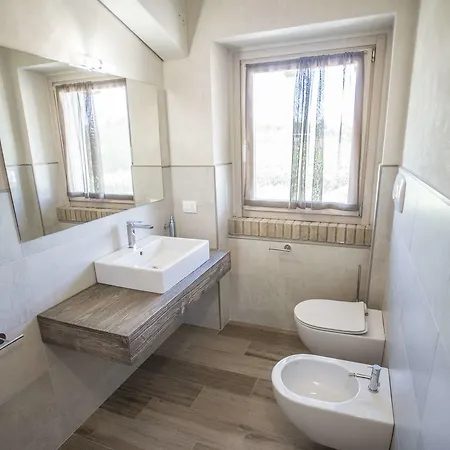 شقة Relais Madergnago *