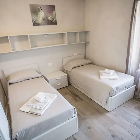 شقة Relais Madergnago ديسينسانو ديل غاردا