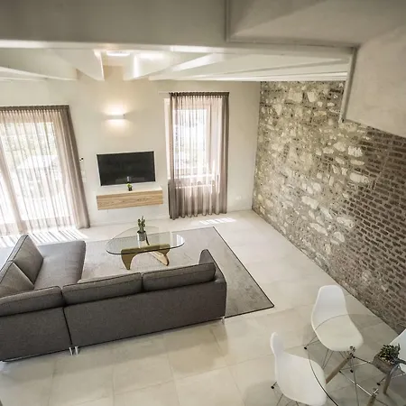 شقة Relais Madergnago *
