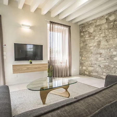 شقة Relais Madergnago ديسينسانو ديل غاردا