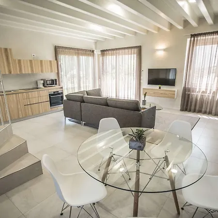 شقة Relais Madergnago *